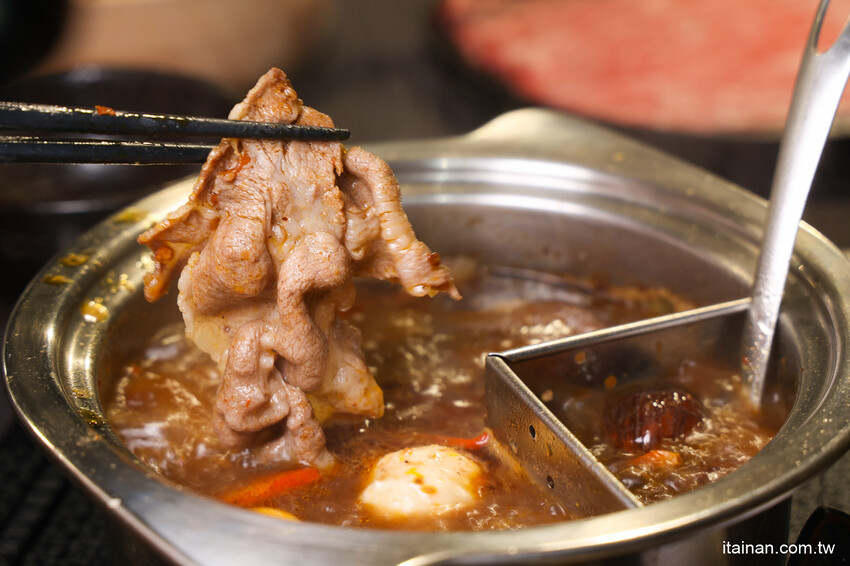 台南火鍋「貳鍋三新精緻鍋物」對中名字免費請你吃蝦蝦! @台南好Food遊