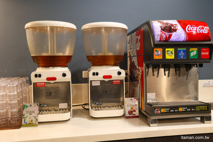 台南火鍋「貳鍋三新精緻鍋物」對中名字免費請你吃蝦蝦! @台南好Food遊