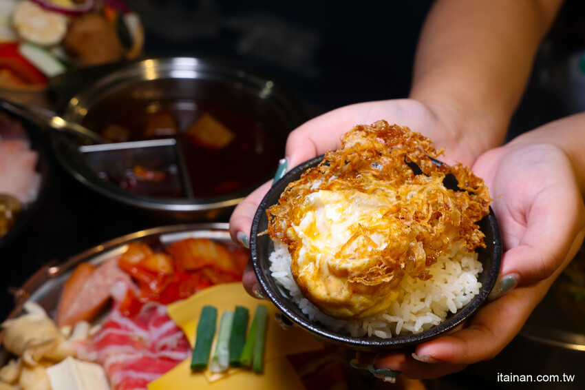 台南火鍋「貳鍋三新精緻鍋物」對中名字免費請你吃蝦蝦! @台南好Food遊