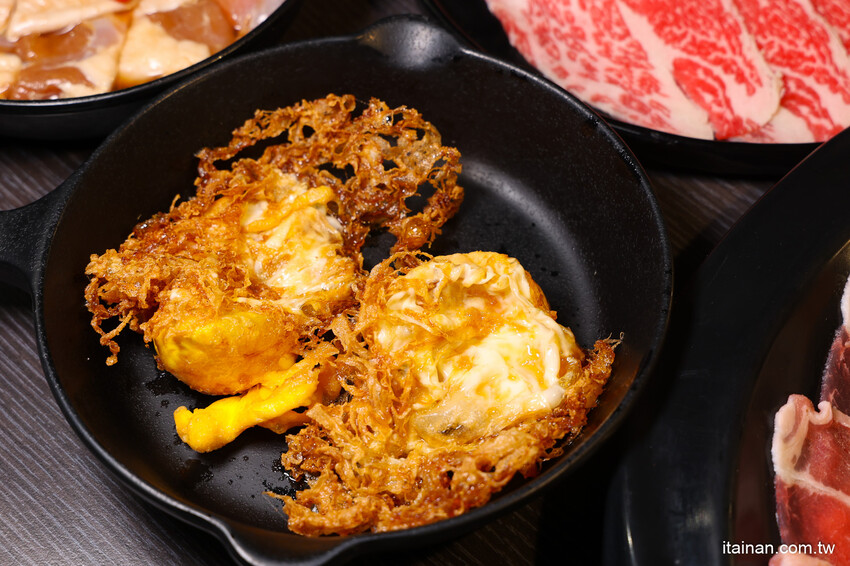 台南火鍋「貳鍋三新精緻鍋物」對中名字免費請你吃蝦蝦! @台南好Food遊