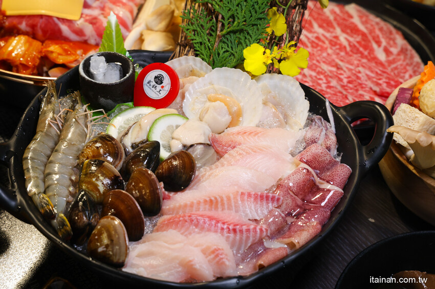 台南火鍋「貳鍋三新精緻鍋物」對中名字免費請你吃蝦蝦! @台南好Food遊