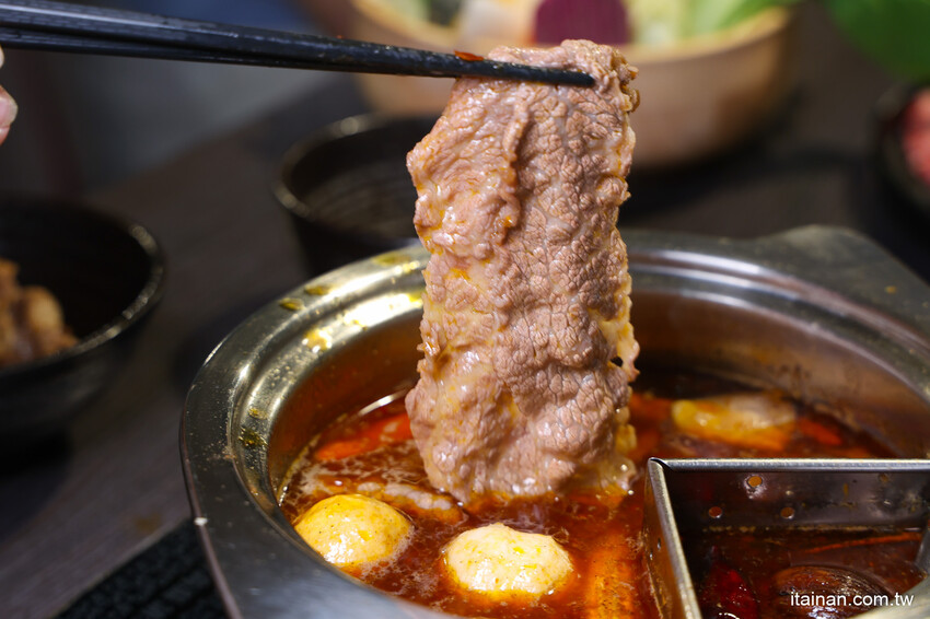 台南火鍋「貳鍋三新精緻鍋物」對中名字免費請你吃蝦蝦! @台南好Food遊