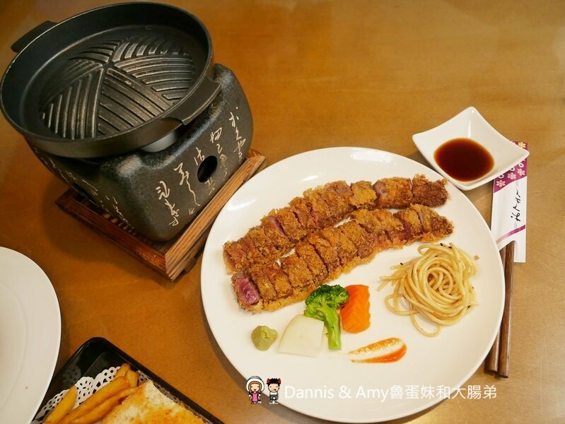 湖口牛排餐廳分享︱京典日式炸牛專賣店。肉量令人滿意熟度自己決定,自助吧飲料冰淇淋濃湯甜品無限享用 - Dannis Amy魯蛋妹大腸弟︱美食旅遊生活