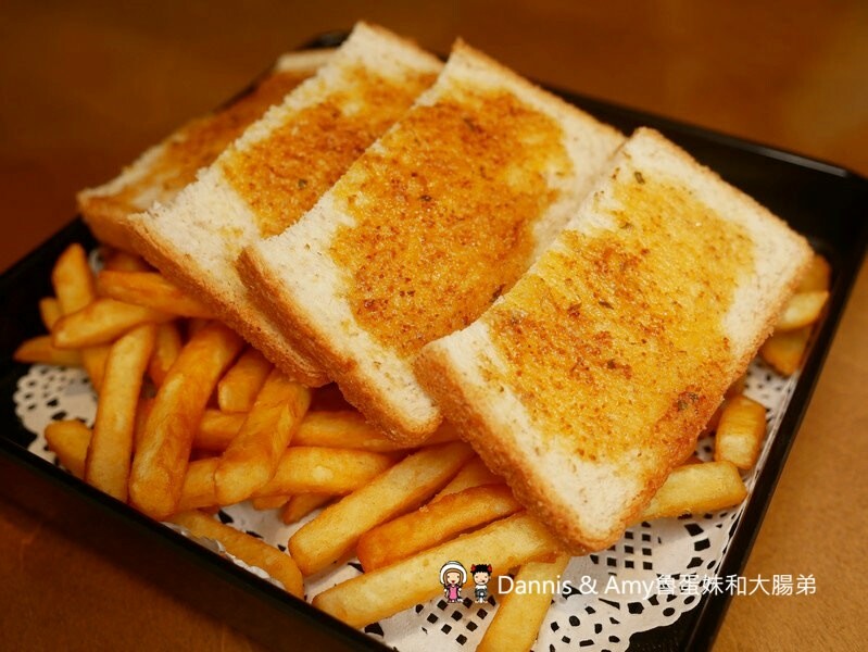 湖口牛排餐廳分享︱京典日式炸牛專賣店。肉量令人滿意熟度自己決定,自助吧飲料冰淇淋濃湯甜品無限享用 - Dannis Amy魯蛋妹大腸弟︱美食旅遊生活