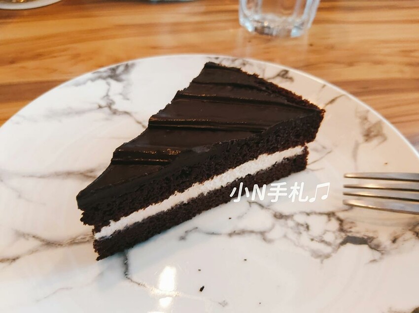 桃園火車站美食：艾提咖啡館 Aity Cafe 聚餐首選，義式料理、披薩、蜜糖吐司、鬆餅、咖啡 - 小N手札 Nancynote