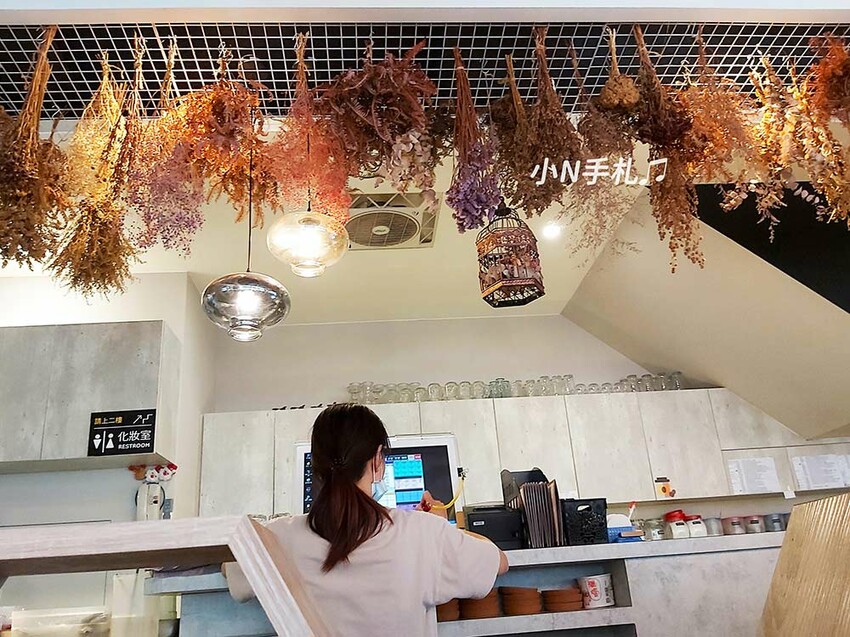 桃園火車站美食：艾提咖啡館 Aity Cafe 聚餐首選，義式料理、披薩、蜜糖吐司、鬆餅、咖啡 - 小N手札 Nancynote