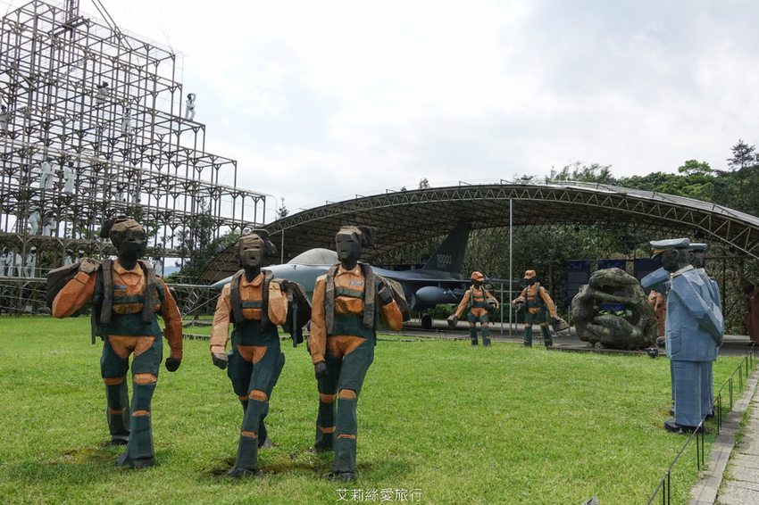 親子景點》朱銘美術館 散步玩水欣賞藝術品 親子同遊親近大自然 - 艾莉絲愛旅行