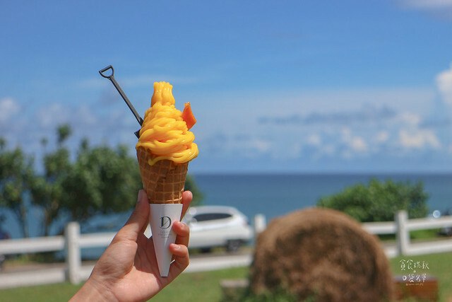 屏東滿州｜最南端必吃！蒙布朗特色造型愛文芒果霜淇淋，純白建築、草地與湛藍海景太美了｜日日海霧Gelato Day by Day