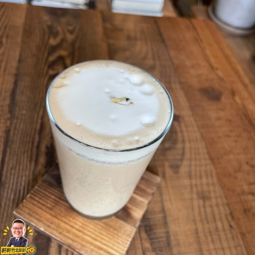 在恬靜愜意的氛圍品茶飲.享受手作甜點 買醉布丁.水蜜桃伯爵茶捲.台灣茶.馬薩拉香料奶茶