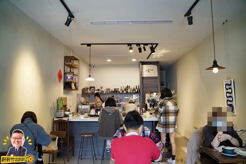 在恬靜愜意的氛圍品茶飲.享受手作甜點 買醉布丁.水蜜桃伯爵茶捲.台灣茶.馬薩拉香料奶茶