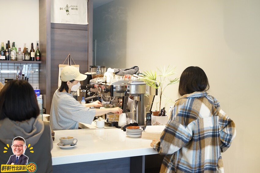 在恬靜愜意的氛圍品茶飲.享受手作甜點 買醉布丁.水蜜桃伯爵茶捲.台灣茶.馬薩拉香料奶茶