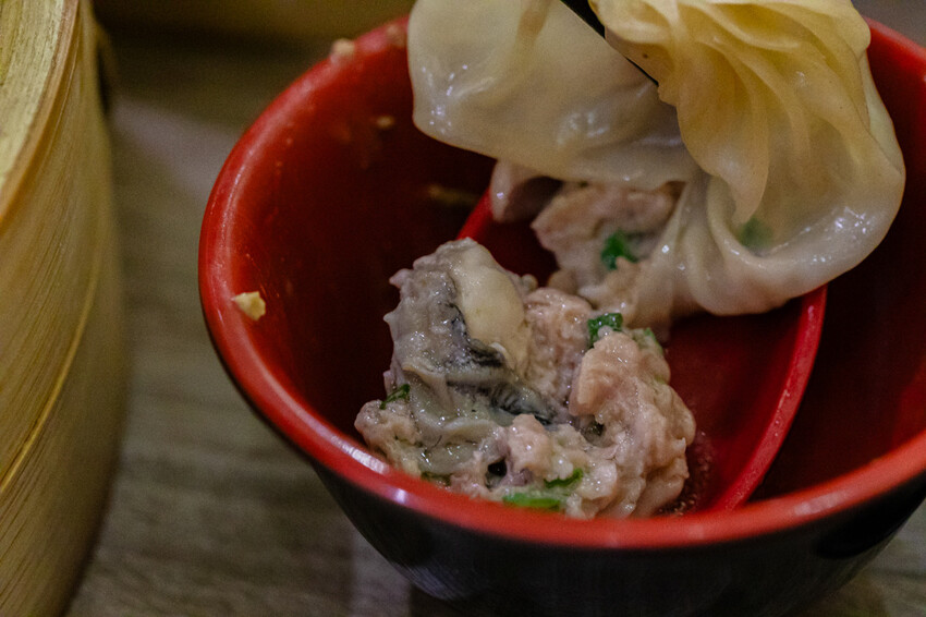 高雄市苓雅區高雄美食 – 古猗園灌湯包 x 現包現蒸滋味好 / 皮薄餡多汁鮮美