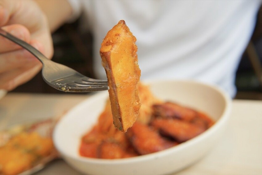 食久。茶事|台中大里美食-超美玻璃貨櫃屋咖啡廳、美味下午茶|台中餐廳推薦