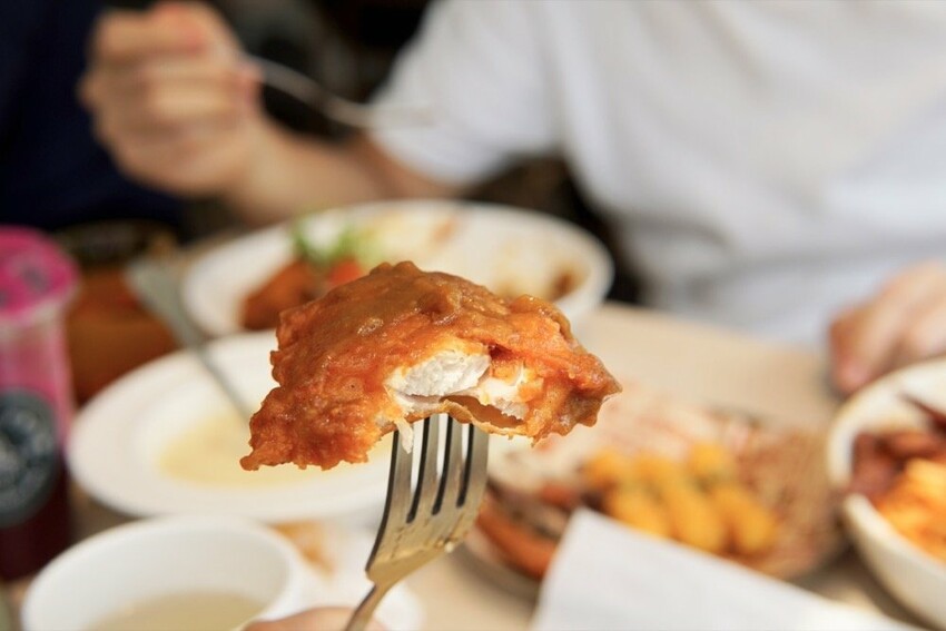 食久。茶事|台中大里美食-超美玻璃貨櫃屋咖啡廳、美味下午茶|台中餐廳推薦