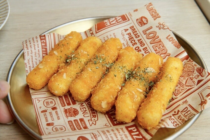 食久。茶事|台中大里美食-超美玻璃貨櫃屋咖啡廳、美味下午茶|台中餐廳推薦