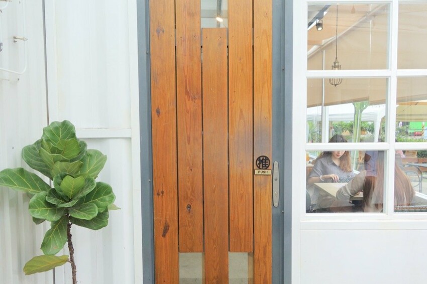 食久。茶事|台中大里美食-超美玻璃貨櫃屋咖啡廳、美味下午茶|台中餐廳推薦