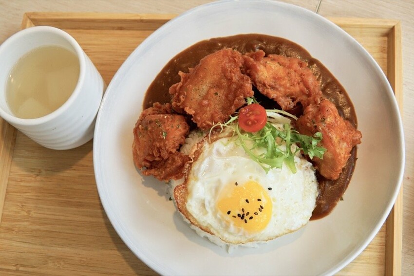 食久。茶事|台中大里美食-超美玻璃貨櫃屋咖啡廳、美味下午茶|台中餐廳推薦