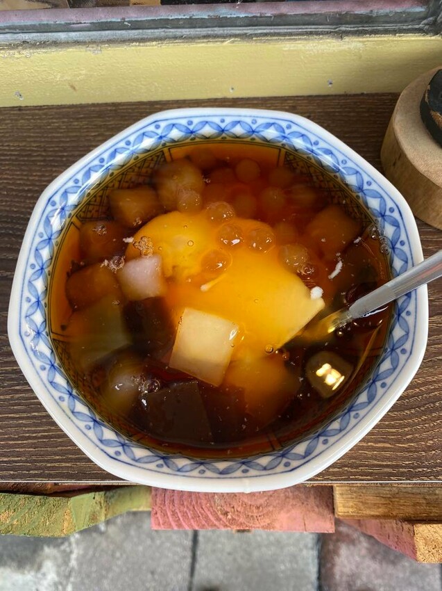 台北文山區美食/有「溫度」的木箱豆花小攤車 景文高中旁的人氣排隊美食