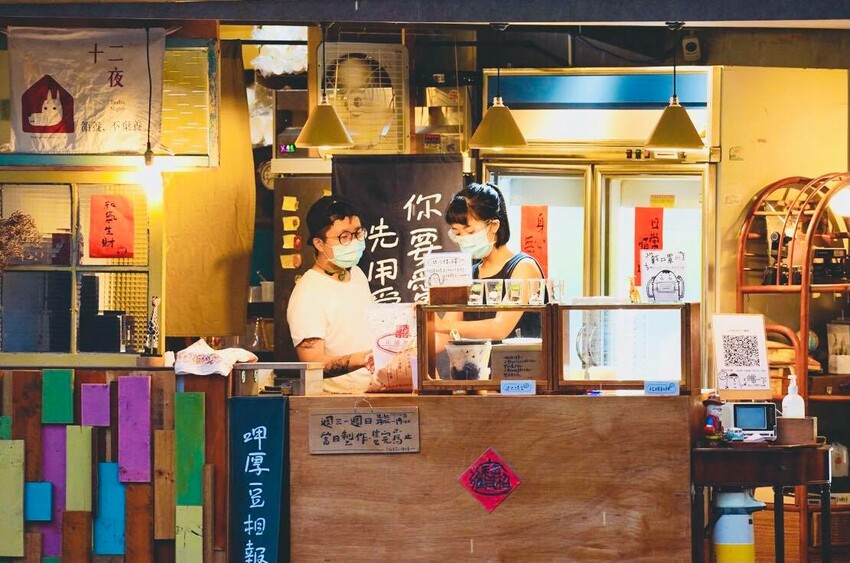 台北文山區美食/有「溫度」的木箱豆花小攤車 景文高中旁的人氣排隊美食