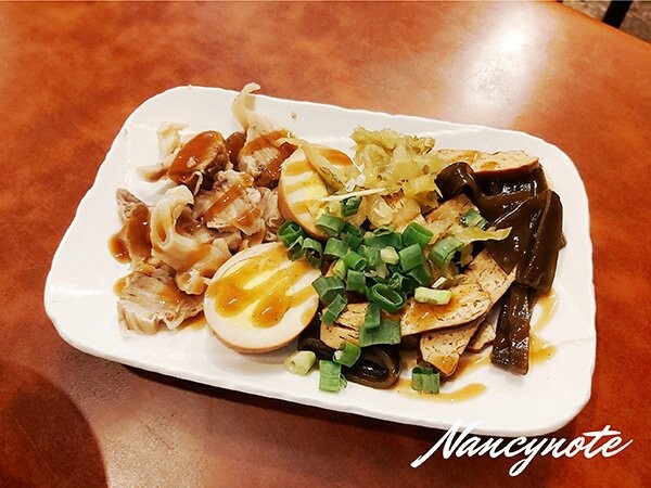 雲林美食：三姊米糕飯 斗南好吃的米糕飯搭配熱呼呼燉湯，超級暖心♥︎ - 小N手札 Nancynote