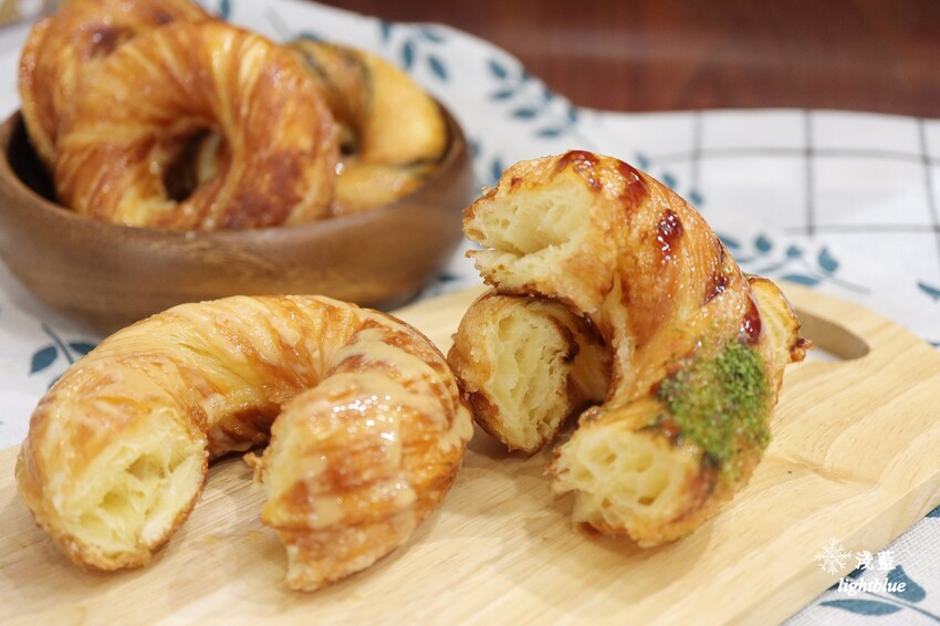 [南港展覽館站美食 ] 淺藍 × MY幾圈～甜甜圈專賣店，香烤不油膩