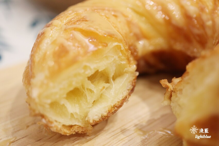 [南港展覽館站美食 ] 淺藍 × MY幾圈～甜甜圈專賣店，香烤不油膩