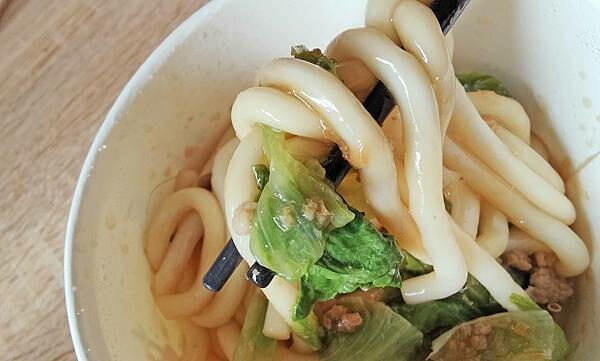 【台北美食】古早味麵店｜一個人吃不完的超大份量乾麵