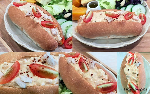 「山茶咖啡」--- 「番茄鮪魚口味蛋沙拉麵包 + 綜合沙拉 + 玉子燒 + 地瓜 +金萱茶」(Breakfast bread with tomato & tuna at Suncha coffee shop), Taipei, Taiwan, SJKen, Aug 25, 2022.