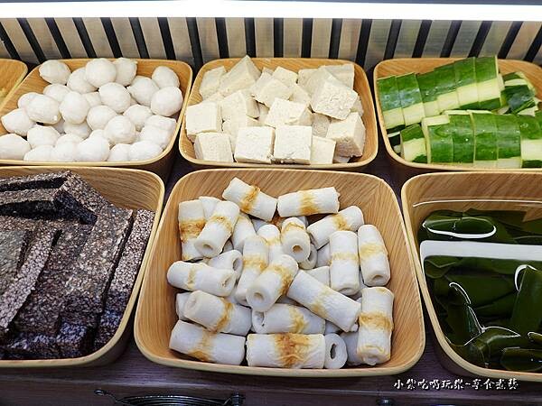 自助食材吧-狂一鍋中壢中山東店 (1).jpg