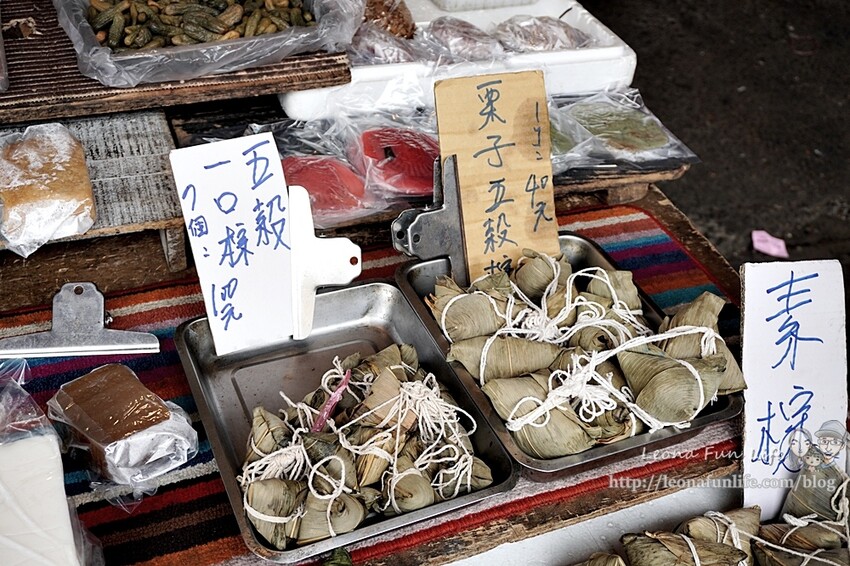 台中太平素粽推薦|市場中的平價美食，美味素粽、栗子五穀粽，還有焿粽/紅豆焿粽喔!中山市場阿珠素食|803市