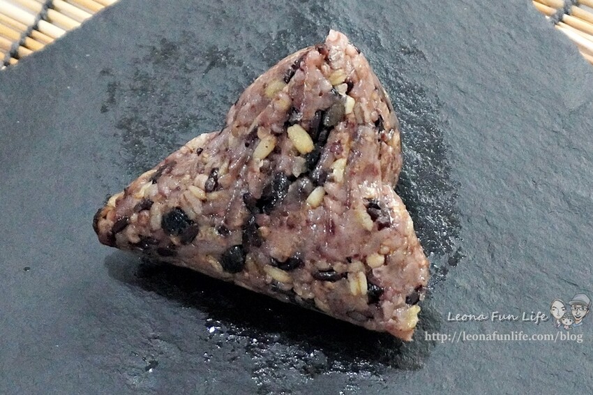 台中太平素粽推薦|市場中的平價美食，美味素粽、栗子五穀粽，還有焿粽/紅豆焿粽喔!中山市場阿珠素食|803市