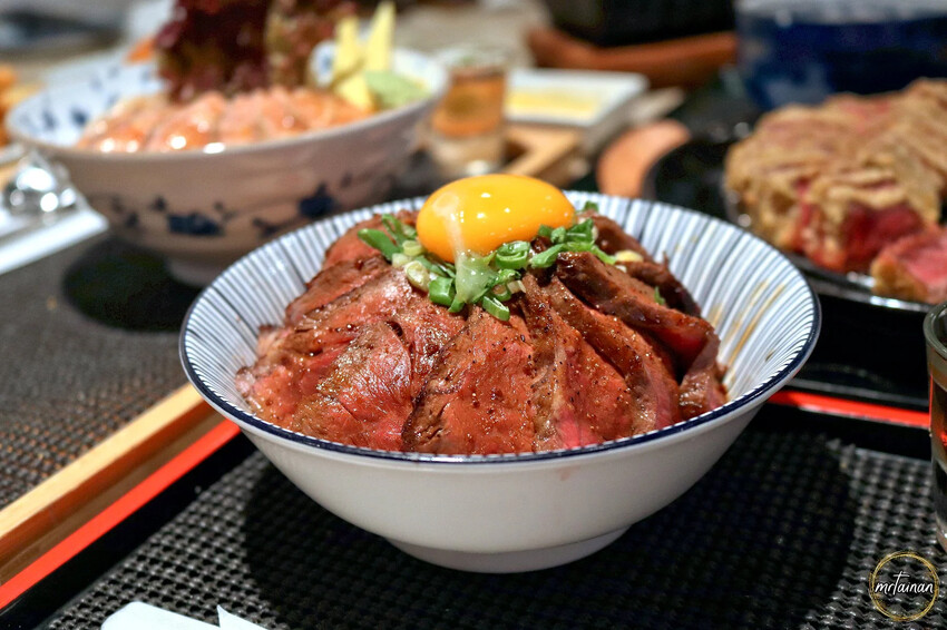 台南日式丼飯/招牌人氣必點炸牛排/內用湯品飲料白飯小菜無限量供應/價格實在CP值高/壽星優惠生日聚餐推薦/不用出國一秒到日本