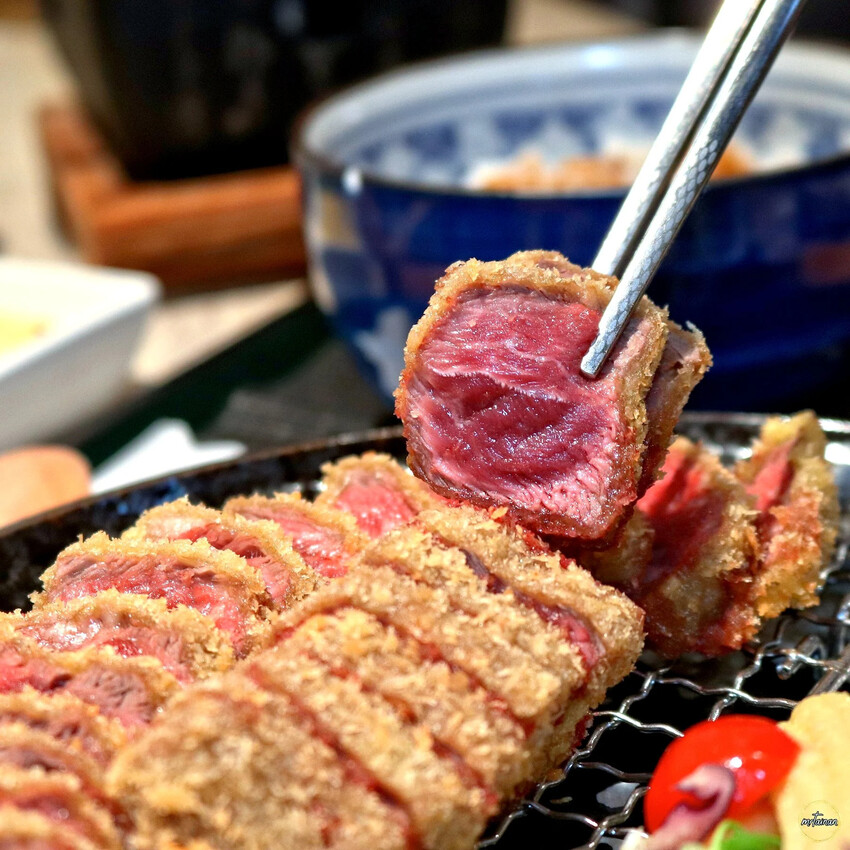 台南日式丼飯/招牌人氣必點炸牛排/內用湯品飲料白飯小菜無限量供應/價格實在CP值高/壽星優惠生日聚餐推薦/不用出國一秒到日本