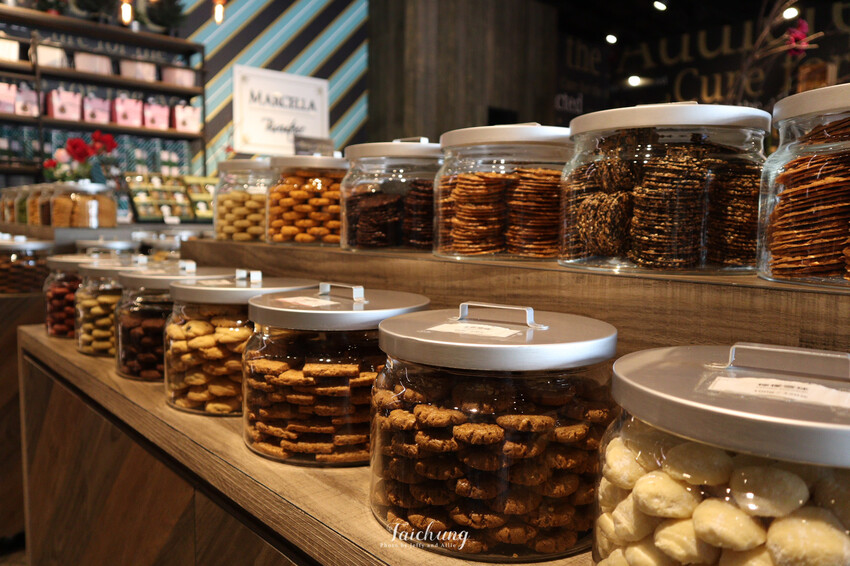 【台中美食】瑪莎拉手工餅舖，網紅必拍的絕美餅舖，人氣熱銷杏仁千層秒殺酥！