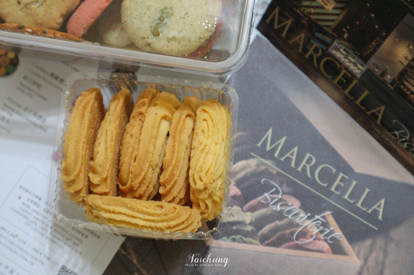 【台中美食】瑪莎拉手工餅舖，網紅必拍的絕美餅舖，人氣熱銷杏仁千層秒殺酥！