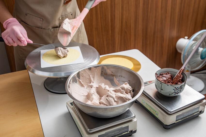 新北市中和區凝甜手作甜點｜疊出甜點新高度！口感細膩超多口味極致千層蛋糕