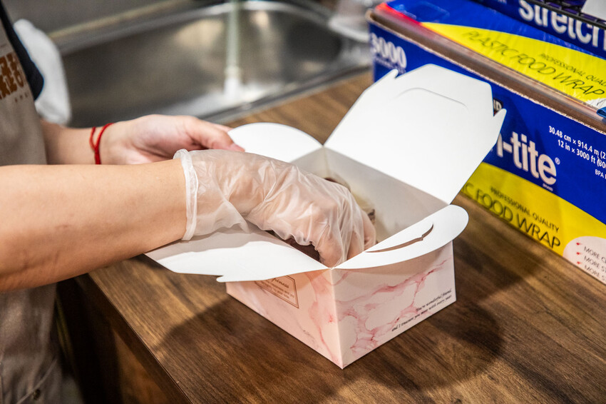 新北市中和區凝甜手作甜點｜甜點控快收！吃過一次就回不去，鄉民們推爆入口即化手作千層蛋糕