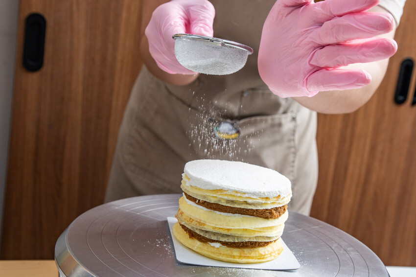 新北市中和區凝甜手作甜點｜疊出甜點新高度！口感細膩超多口味極致千層蛋糕