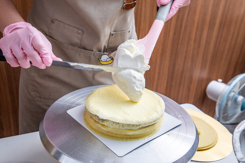 新北市中和區凝甜手作甜點｜疊出甜點新高度！口感細膩超多口味極致千層蛋糕