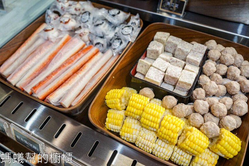 嗑肉石鍋軍福店 | 台中北屯火鍋，時髦英倫風，頂級全牛雙人餐。 - 螞蟻幫的櫥櫃