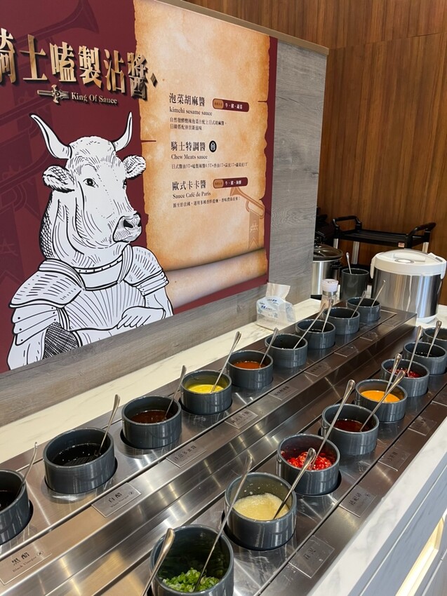 嗑肉石鍋軍福店 | 台中北屯火鍋，時髦英倫風，頂級全牛雙人餐。 - 螞蟻幫的櫥櫃