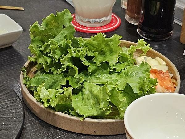 (胖樺食記)板橋府中站推薦單點燒肉「發肉燒肉餐酒」/可唱卡拉