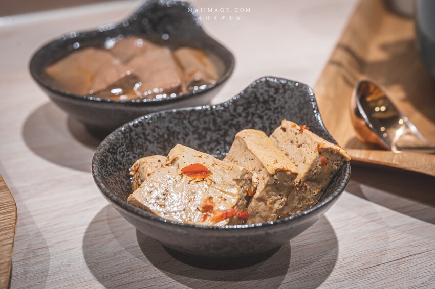 【新莊美食】Mini霸涮霸獨門鍋物，百元鍋物竟然吃得到越光米？即享迷你鍋物外帶一樣美味～新莊外帶鍋物推薦