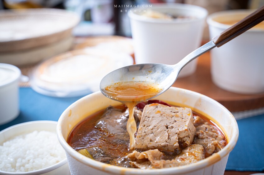 【新莊美食】Mini霸涮霸獨門鍋物，百元鍋物竟然吃得到越光米？即享迷你鍋物外帶一樣美味～新莊外帶鍋物推薦