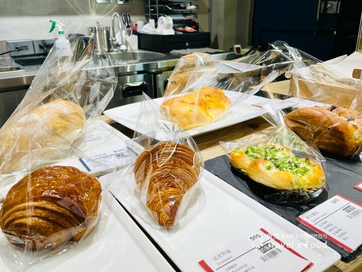 附設內用座位的麵包店，每週僅營業三天！不小心就錯過，隱身市場裡的低油低糖手作麵包「乘食所在」