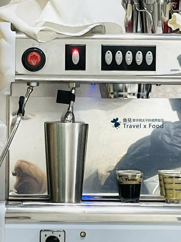 附設內用座位的麵包店，每週僅營業三天！不小心就錯過，隱身市場裡的低油低糖手作麵包「乘食所在」