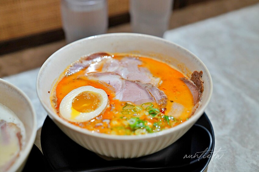 【新北】三峽|MERLIN.M 梅林麵,漢方、辛口拉麵,獨特口味吃不膩台灣拉麵