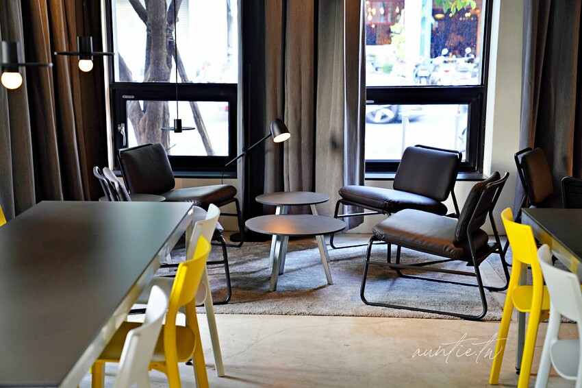 【台北】西門町|Woolloomooloo+in out West,電影公園內紅磚餐酒館