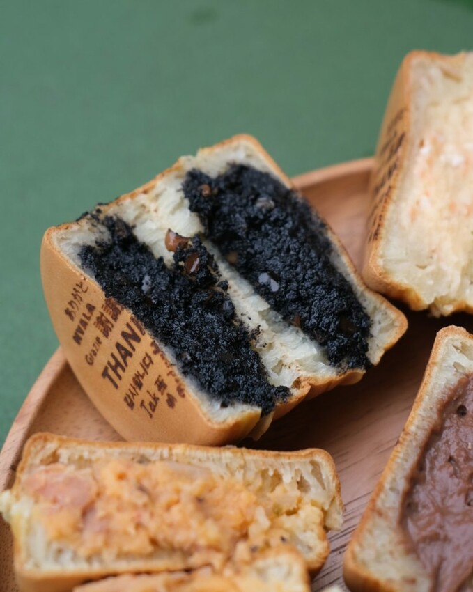 【台北美食】不貳光車輪餅｜板橋・充滿質感的文青車輪餅，擁有讓人難忘的爆餡美味 ! - 肉依小姐吃什麼