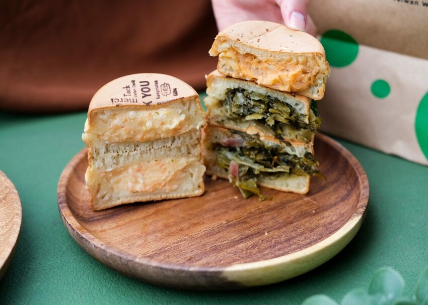 【台北美食】不貳光車輪餅｜板橋・充滿質感的文青車輪餅，擁有讓人難忘的爆餡美味 ! - 肉依小姐吃什麼